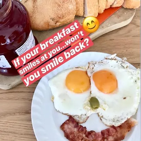 Alojamento de Acomodação e Pequeno-almoço Casa Maddy Capri