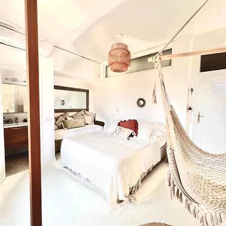Casa Maddy Nocleg ze śniadaniem 4*