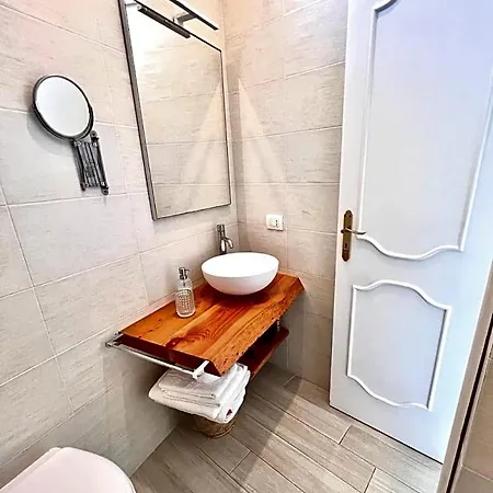 Casa Maddy Alojamento de Acomodação e Pequeno-almoço Capri