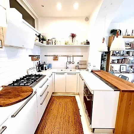 Alojamento de Acomodação e Pequeno-almoço Casa Maddy Capri